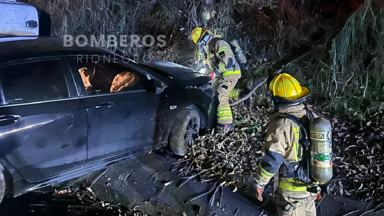 accidente-bus-servicio-carro-variante-aeripuerto-rionegro3