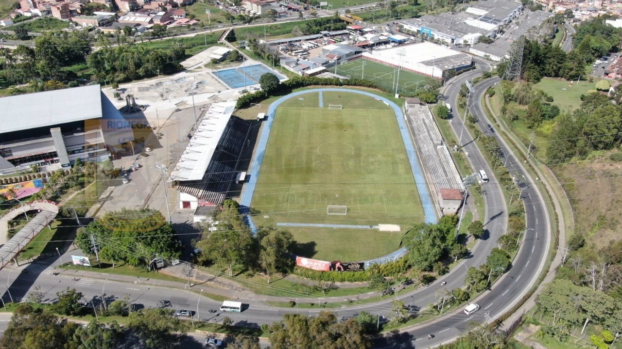 Rionegro-cancha-estadio Alberto-Grisales-aguilas doradas