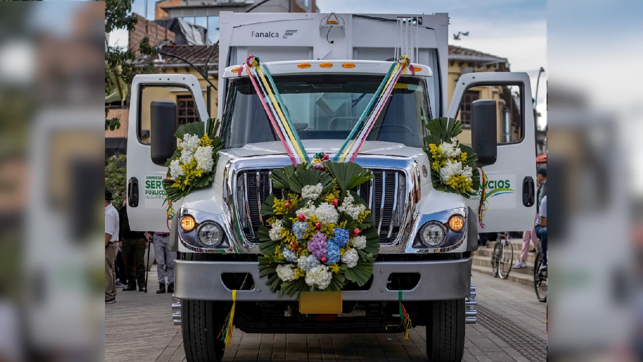 camion-recolector-basura-guarne3