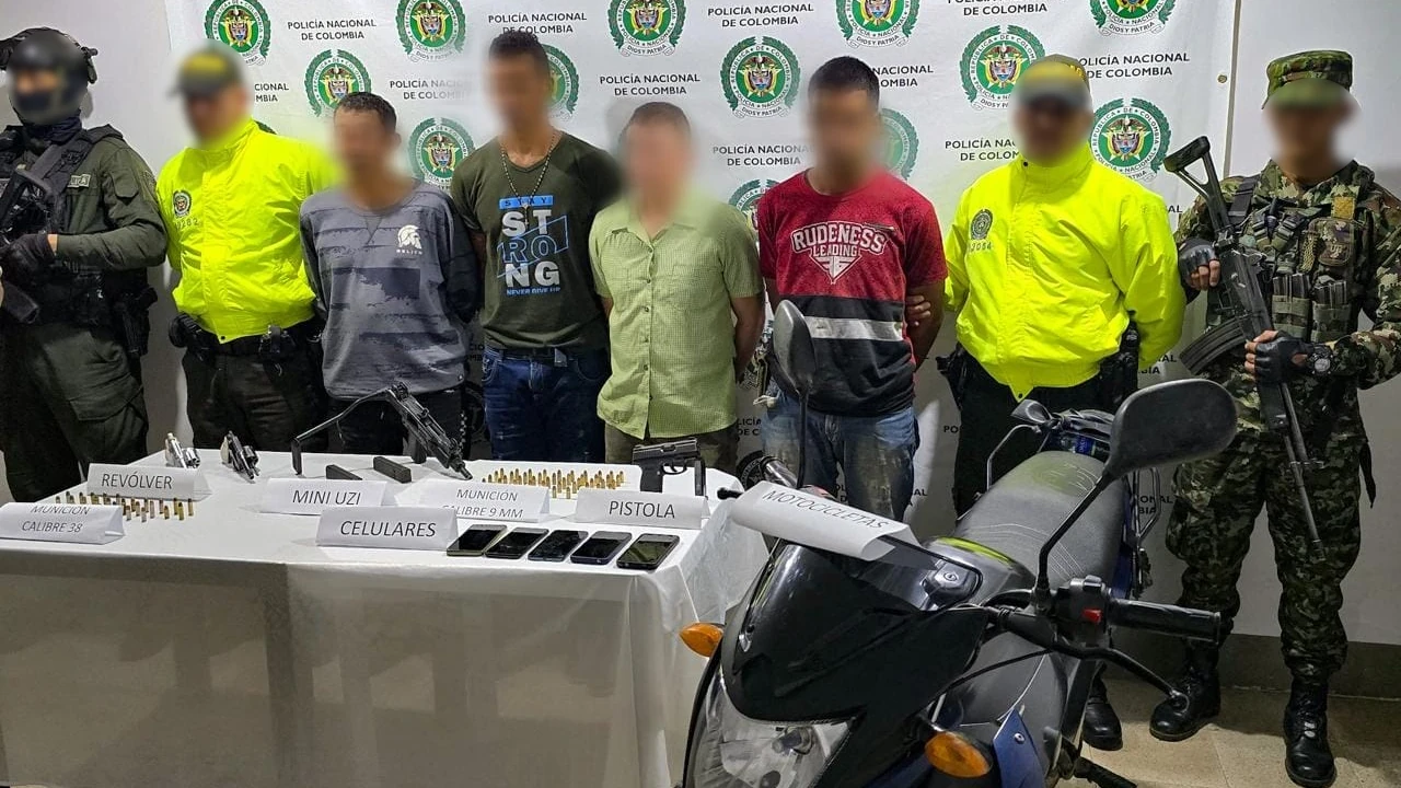 Alias “Samurai” y “Canelo” fueron capturados en Pueblorrico, Antioquia por delitos de extorsión y retenes ilegales captura-extrosion-retenesilegales-pueblorrico-antioquia