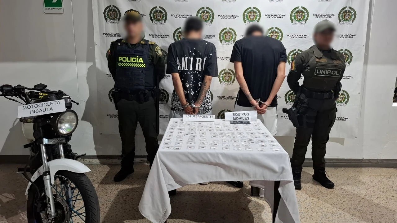 Sorprenden a dos jóvenes en Marinilla que se movilizaban en una motocicleta con droga captura-marinilla-estupefacientes
