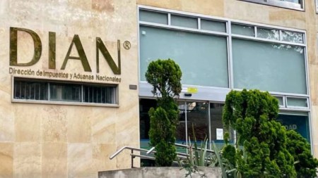 ¡No caiga! Dian alerta sobre difusión por redes sociales de falsa subasta dirigida a ciudadanos dian-denuncia-falsa-subasta-redes-sociales