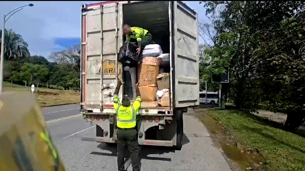 droga-municion-escopeta-hallada-encomienda-camion-lapintada1