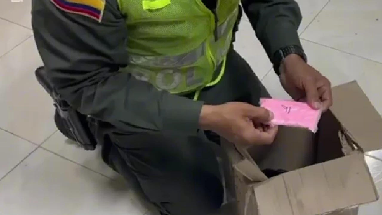 policía-droga-paquetes-papitas-camuflada-copacabana2
