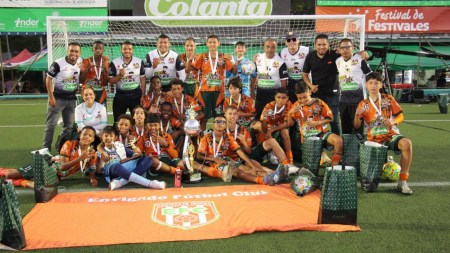 Tricampeones, Envigado volvió a coronarse en el Baby Fútbol masculino del Festival de Festivales 2025 envigado-campeon-2025-baby-futbol-masculino1