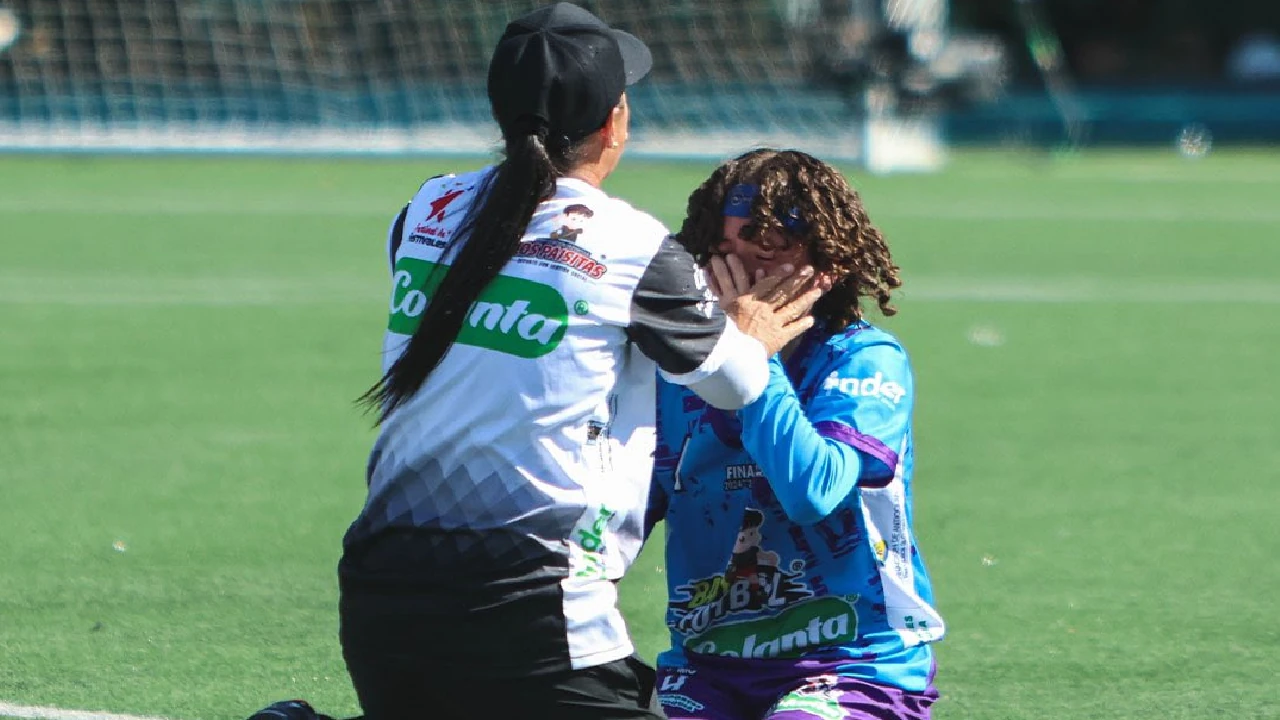 formas-intimas-campeona-2025-baby-futbol-femenino1
