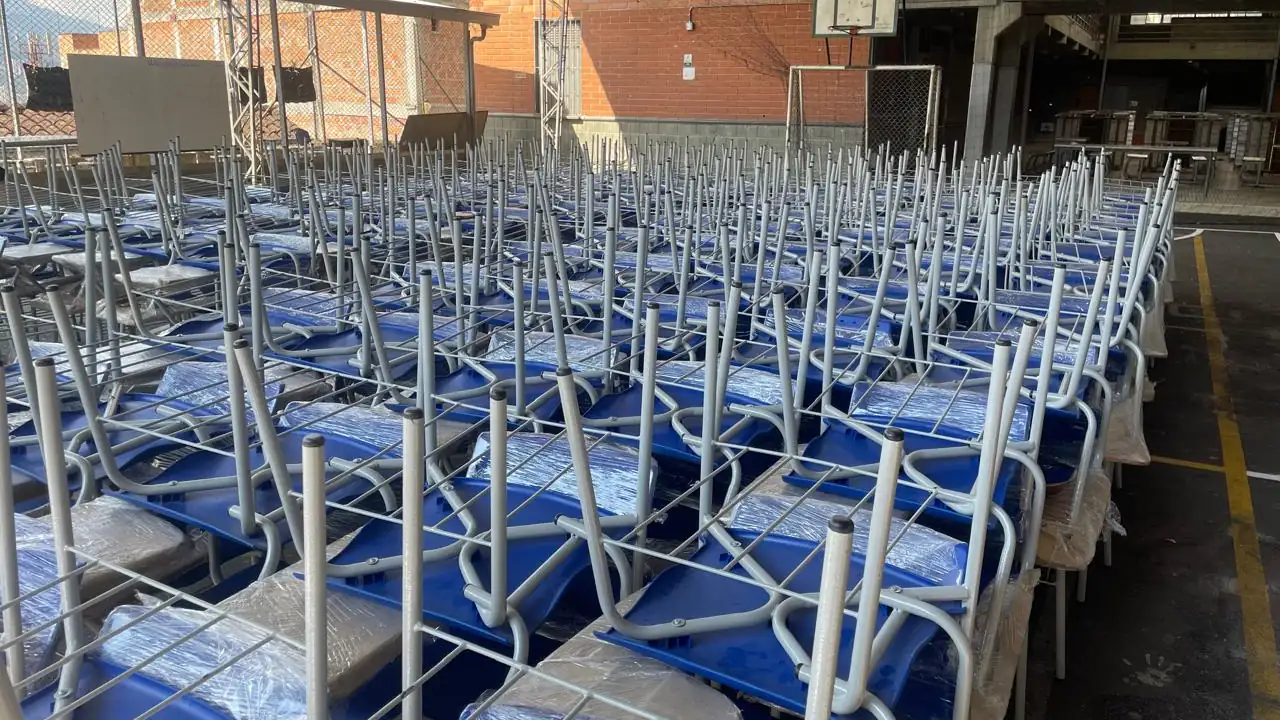 ¡Todo listo para el regreso a clases en Envigado! Se adecuarán las instituciones y se entregarán kits escolares 1 kits-escolares-envigado1