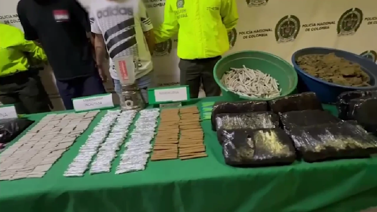 Desmantelan ‘olla de vicio’ en Manrique: en una casa 2 hombres dosificaban kilos de marihuana y coca 2 olla-vicio-manrique-captura-laterraza-casa-dosificar-droga1