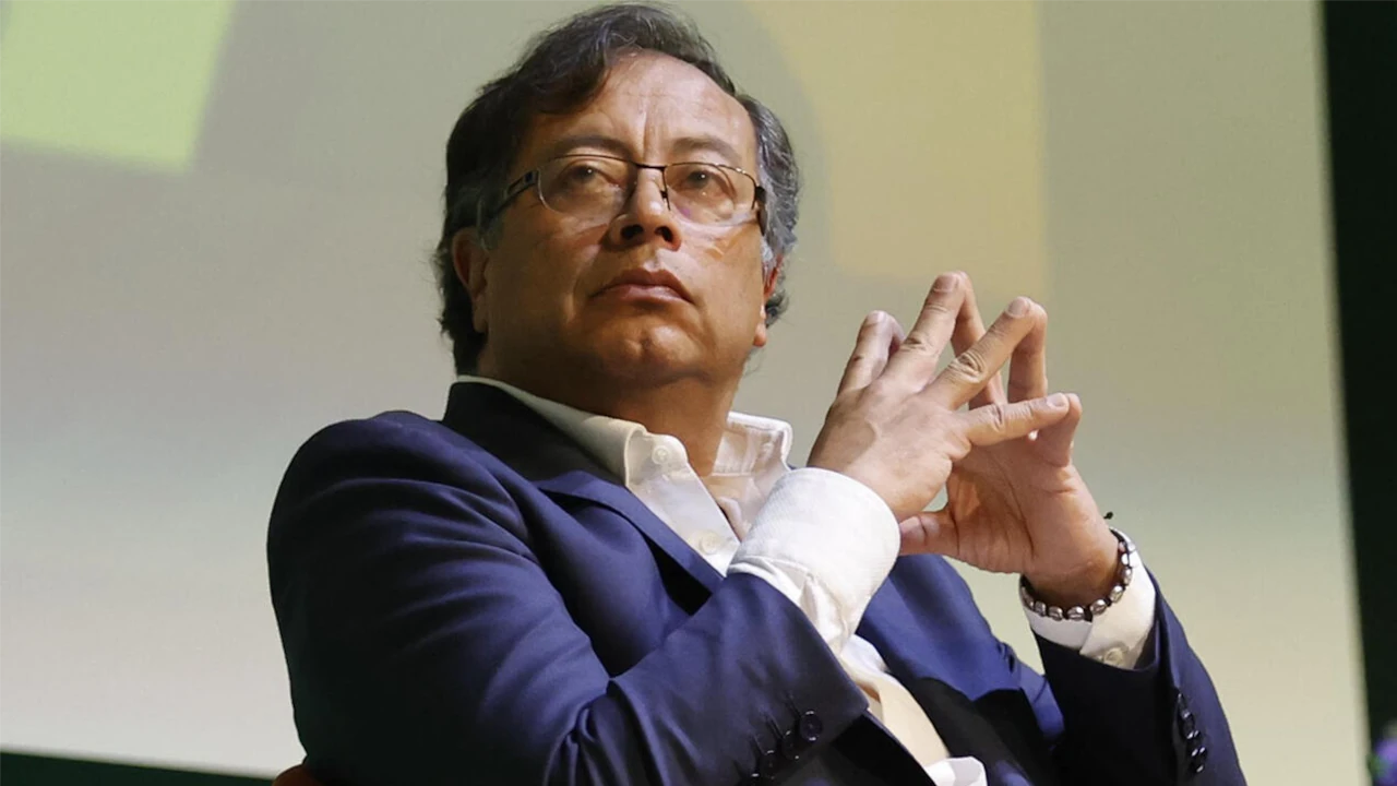 Petro confirma que el salario mínimo de 2026 será decretado e incluirá el concepto de salario vital ¿Por presión? Petro confirmó que no asistirá a la posesión de Maduro en Venezuela