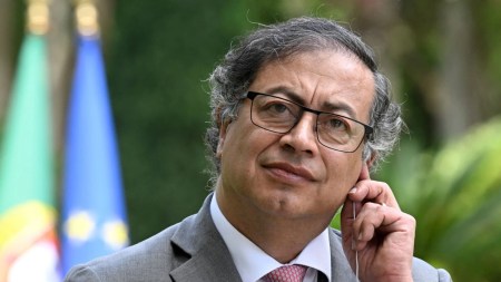 Gremio empresarial le pide a Petro prudencia y que se regule en redes sociales