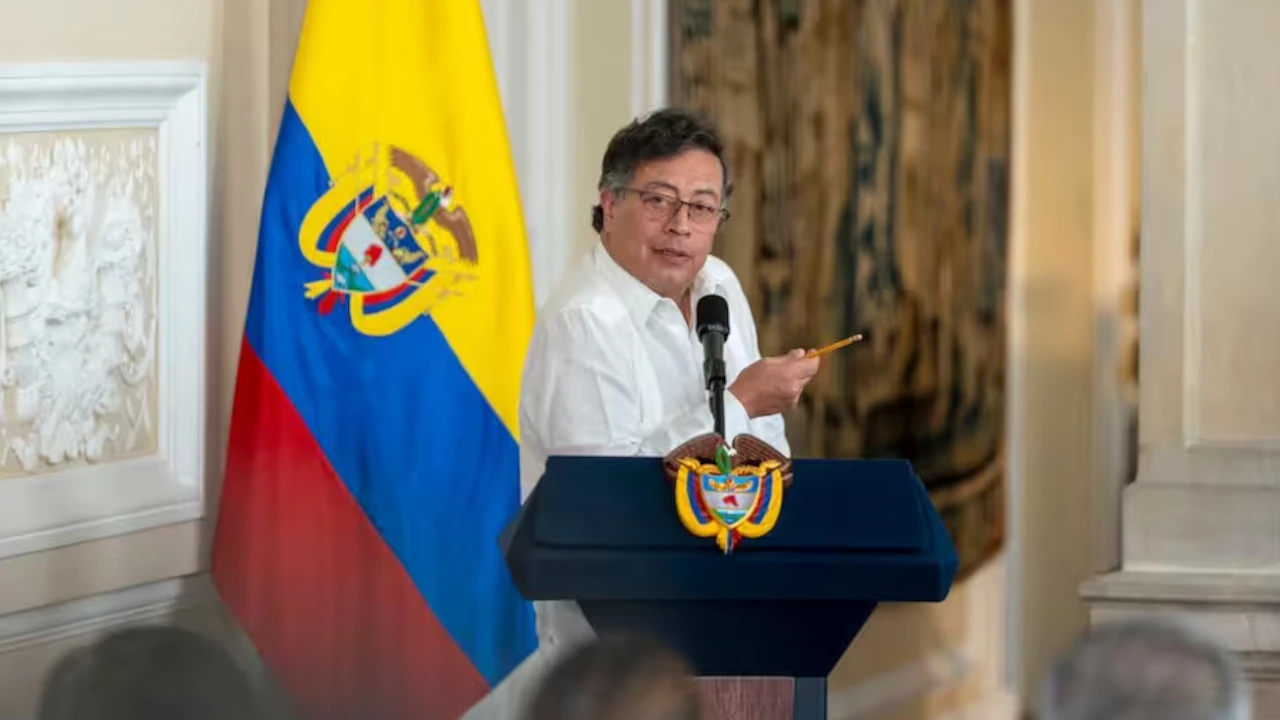 ¿Usted qué opina? Petro le pide a los colombianos indocumentados en Estados Unidos, retornar al país