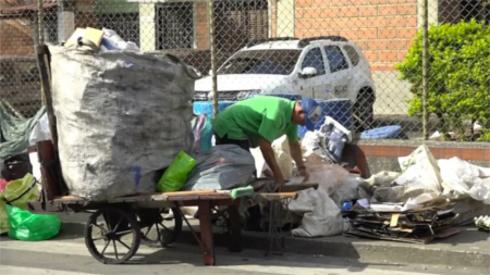 recicladores-residuos-basura-medellin