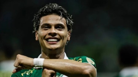 Richard Ríos figura del partido y golazo incluido en la victoria de Palmeiras ante Santos