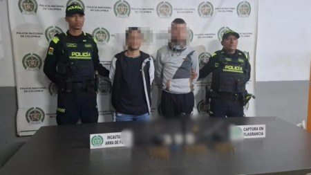¡Pillados! Dos ciudadanos venezolanos fueron capturados con armas de fuego y municiones ¡Pillados! Dos ciudadanos venezolanos fueron capturados con armas de fuego y municiones