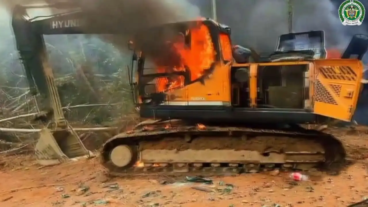 Policía de Antioquia refuerza operativos contra la minería ilegal 2 Policía de Antioquia refuerza operativos contra la minería ilegal