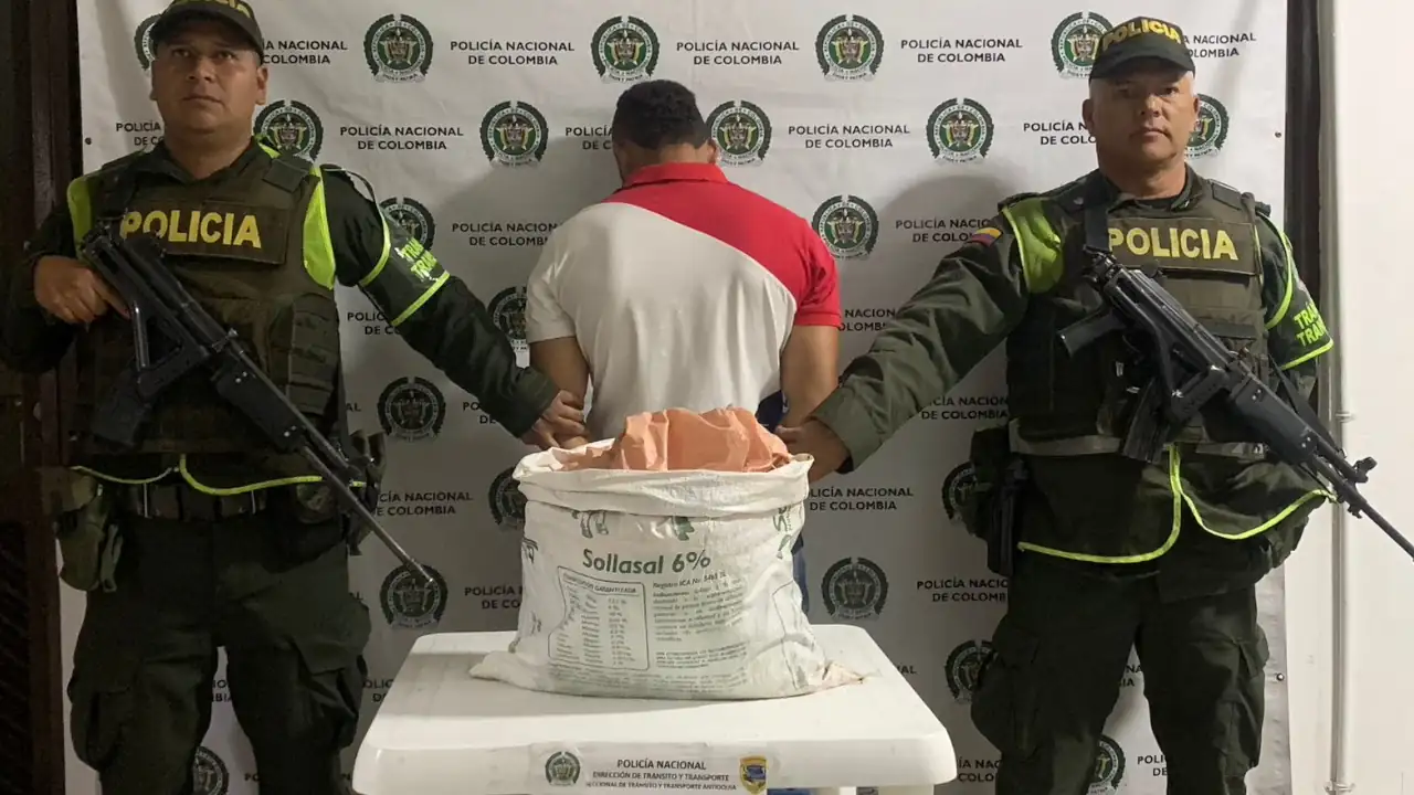 Policía descubre sustancias químicas de alto riesgo en controles de tránsito en Antioquia
