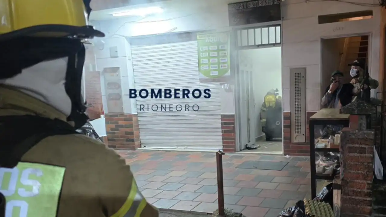 ¡Qué pesar! Se incendió una microempresa en Rionegro 1 ¡Qué pesar! Se incendió una microempresa en Rionegro