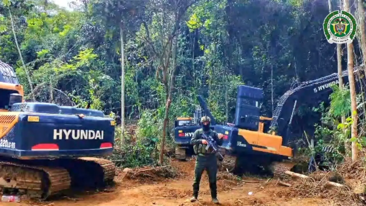 Policía de Antioquia refuerza operativos contra la minería ilegal 1 Policía de Antioquia refuerza operativos contra la minería ilegal
