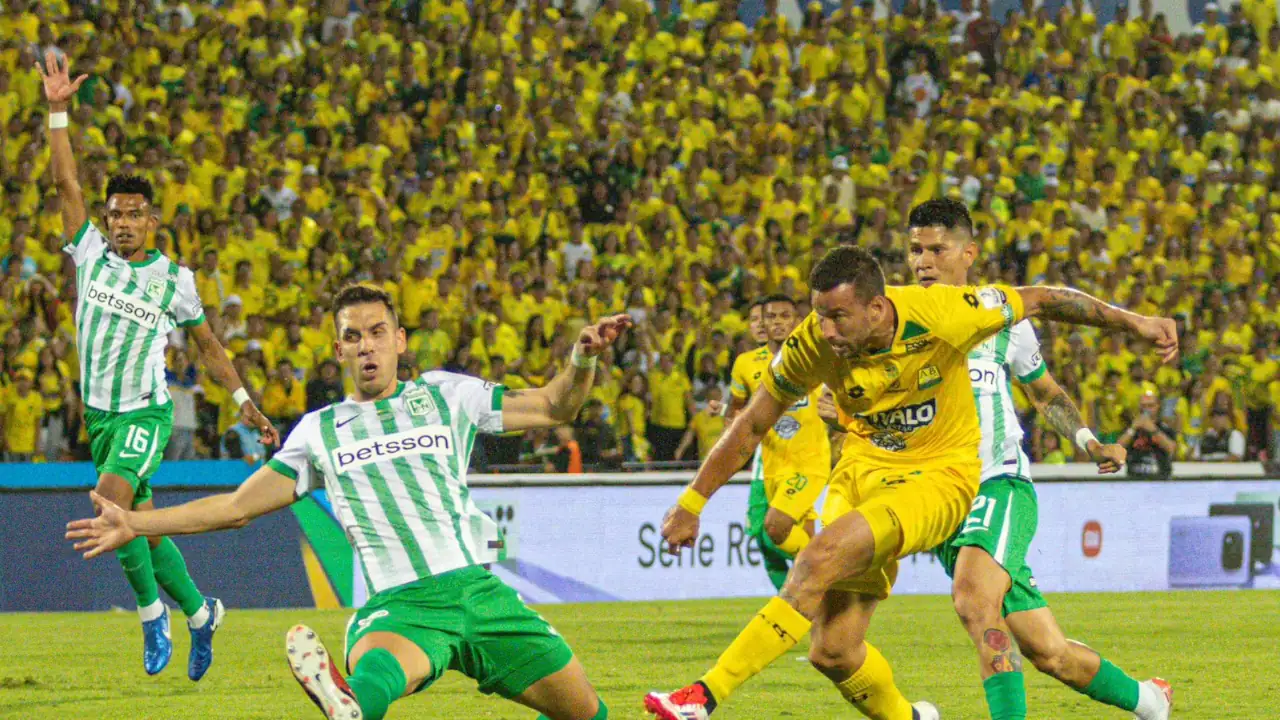 Atlético Nacional se corona campeón de la Superliga tras vencer a Bucaramanga en penales Atlético Nacional se corona campeón de la Superliga tras vencer a Bucaramanga en penales