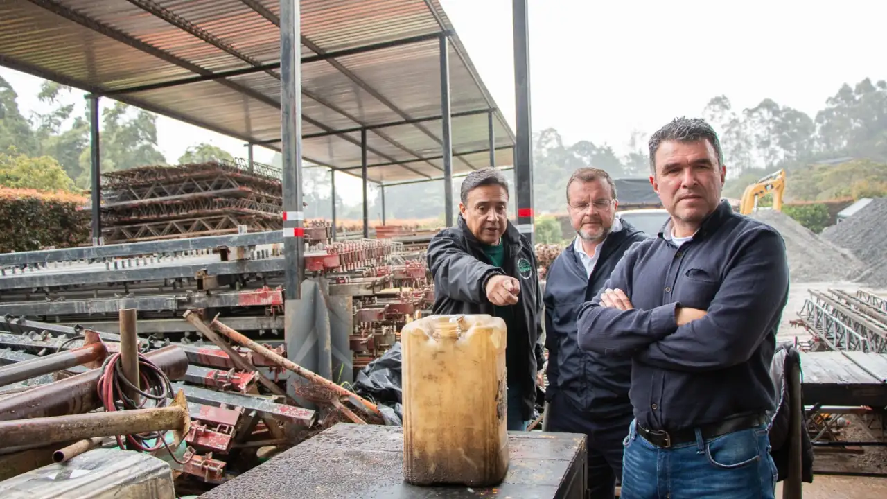 Cornare ubicó el posible origen del derrame de hidrocarburos en Rionegro Cornare ubicó el posible origen del derrame de hidrocarburos en Rionegro