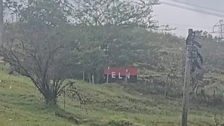 bandera-eln-instalada-copacabana-bogota