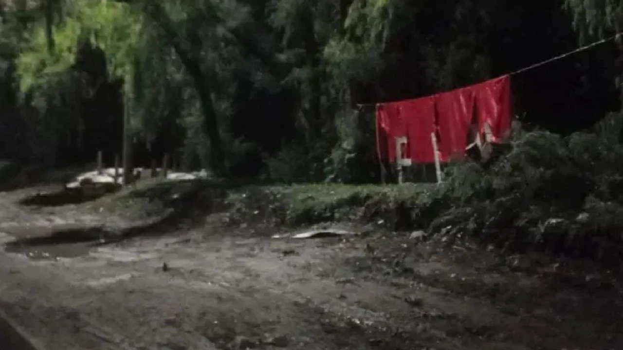 bandera-eln-instalada-copacabana-bogota2