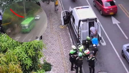 bus-publico-captura-cosquilleros-robo-pasajeros-envigado2