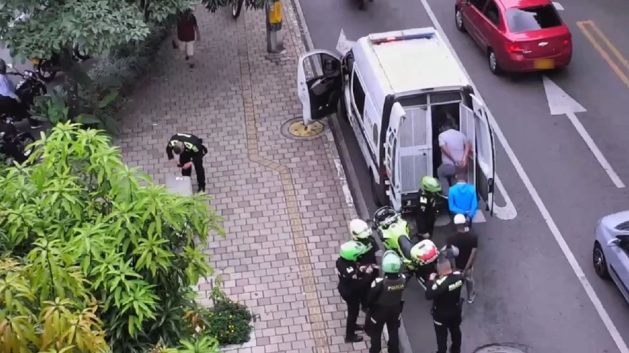 bus-publico-captura-cosquilleros-robo-pasajeros-envigado3