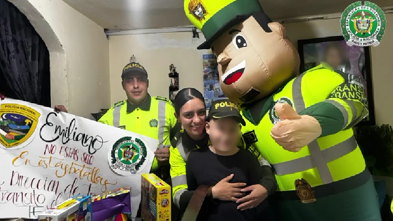 campaña-policia-transito-antioquia-niño-cancer