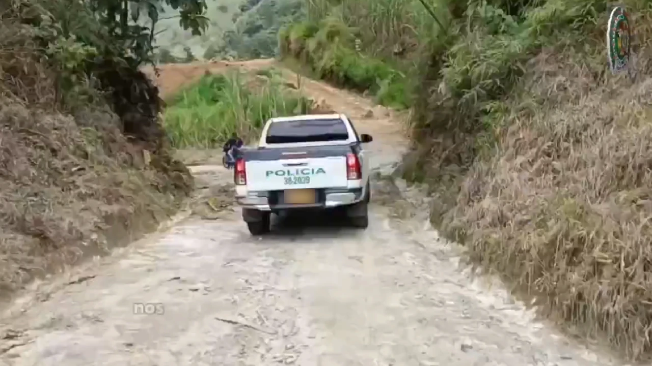 cine-al-campo-policia-antioquia-poblacion-santadomingo