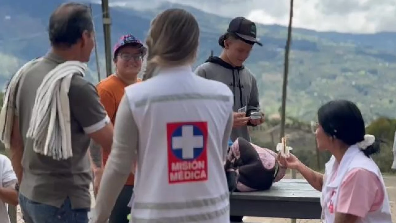 Para cumplir el presupuesto de más de $2 mil millones, en Abejorral continúan los Equipos Básicos de Salud 2 equipos-basicos-salud-veredas-corregimientos-abejorral3