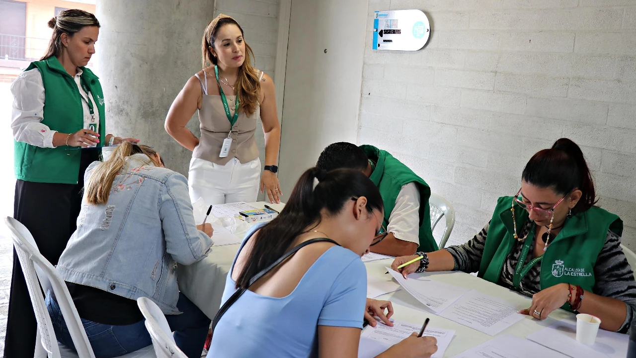 feria-empleo-laestrella3