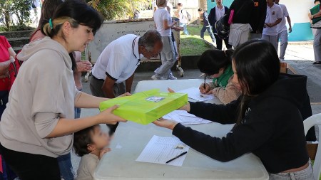 la-estrella-presupuesto-educacion-uniformes2