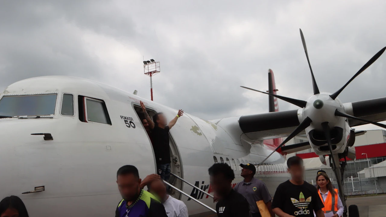 Llegaron a Rionegro colombianos deportados desde Panamá Llegaron a Rionegro colombianos deportados desde panamá