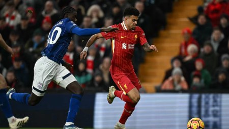 Clásico de Merseyside con Luis Díaz en cancha, llegaría a su partido 100 como titular en Liverpool Clásico de Merseyside con Luis Díaz en cancha en su partido 100 como titular en Liverpool