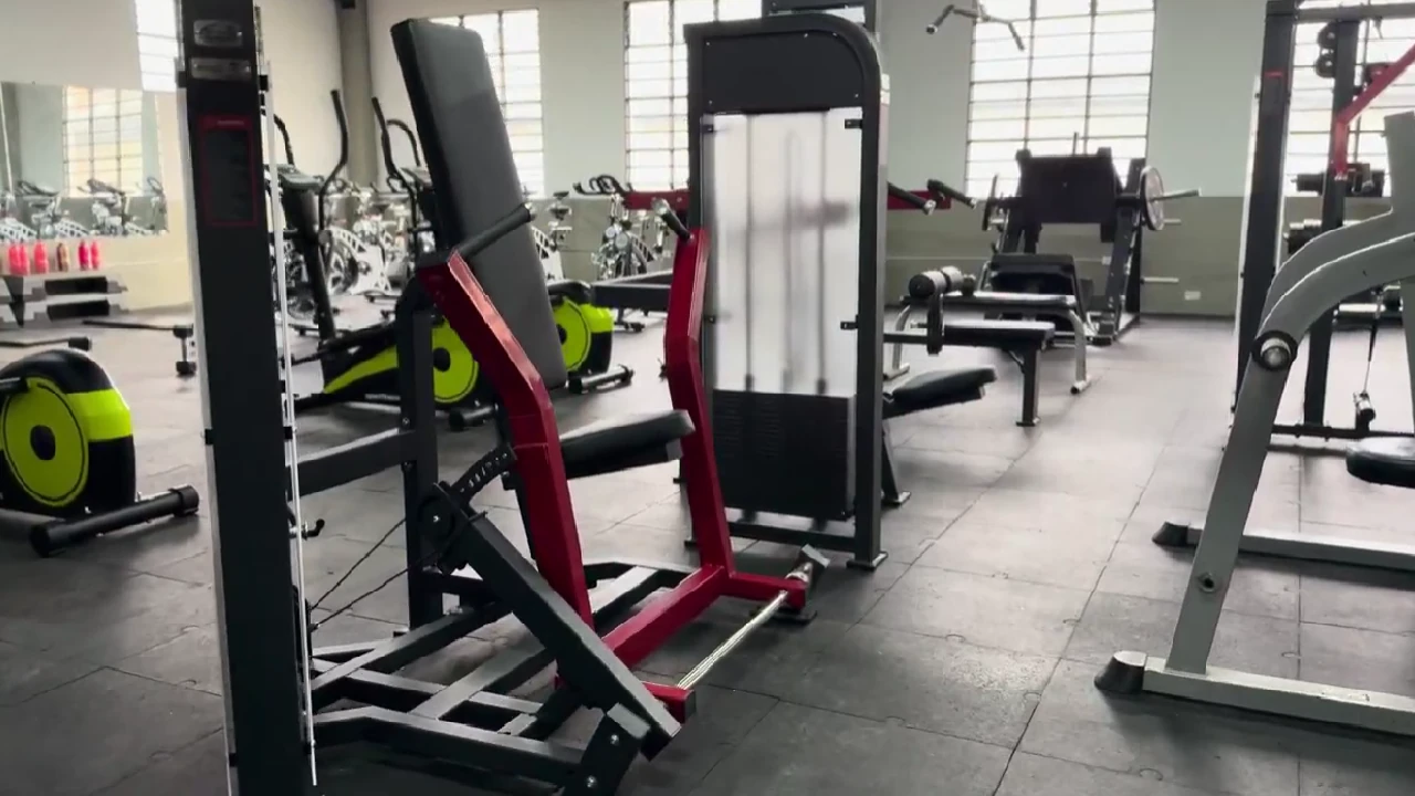 nuevo-gimnasio-el-carmen-de-viboral-espacios-renovados