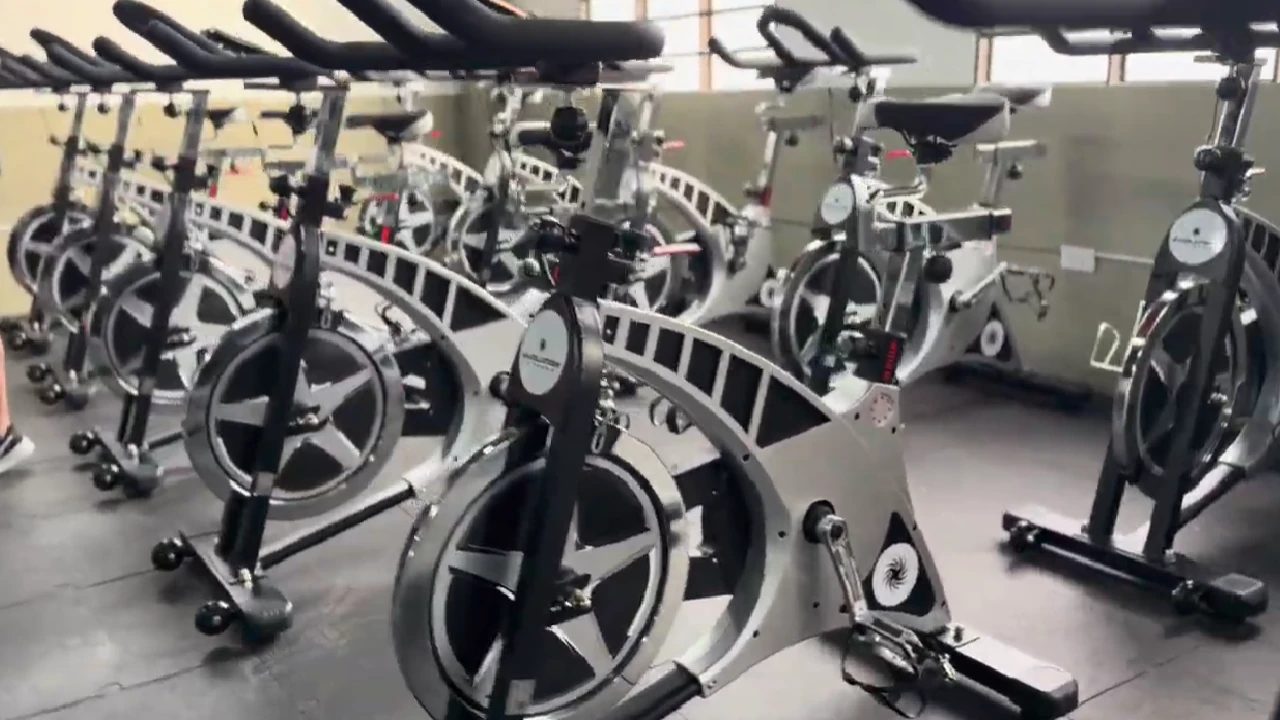 nuevo-gimnasio-elcarmenviboral-espacios-renovados1