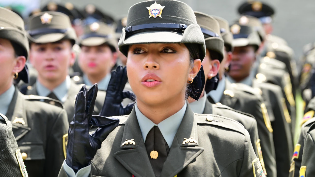 nuevos-policias-llegan-valle-aburra-medellin-patrulleros4