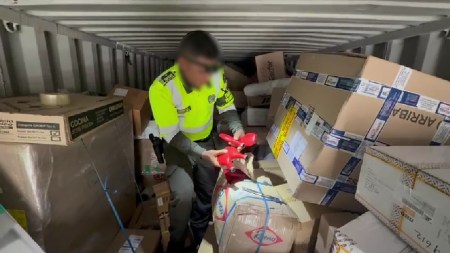 polvora-negra-incautada-girardota-camion-carga1