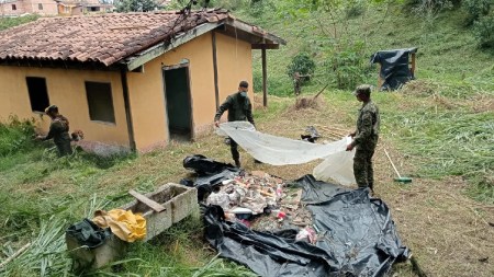 remodelacion-parque-recreativo-institucion.educativa-rionegro-ejercito2