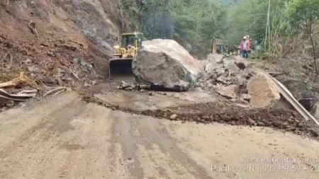 Vía Titiribí ya se encuentra habilitada tras derrumbe