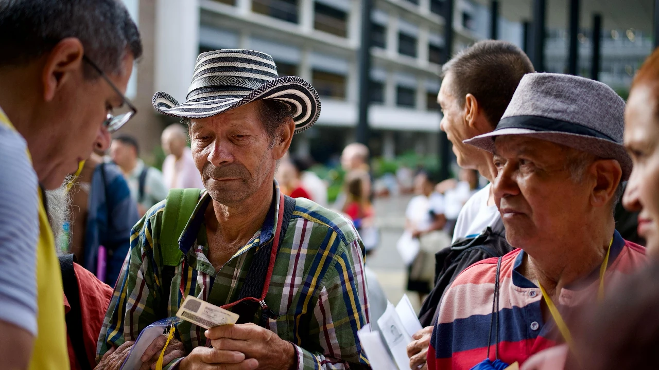 unidad-para-victimas-antioquia-entrega-cartas-indemnizacion1
