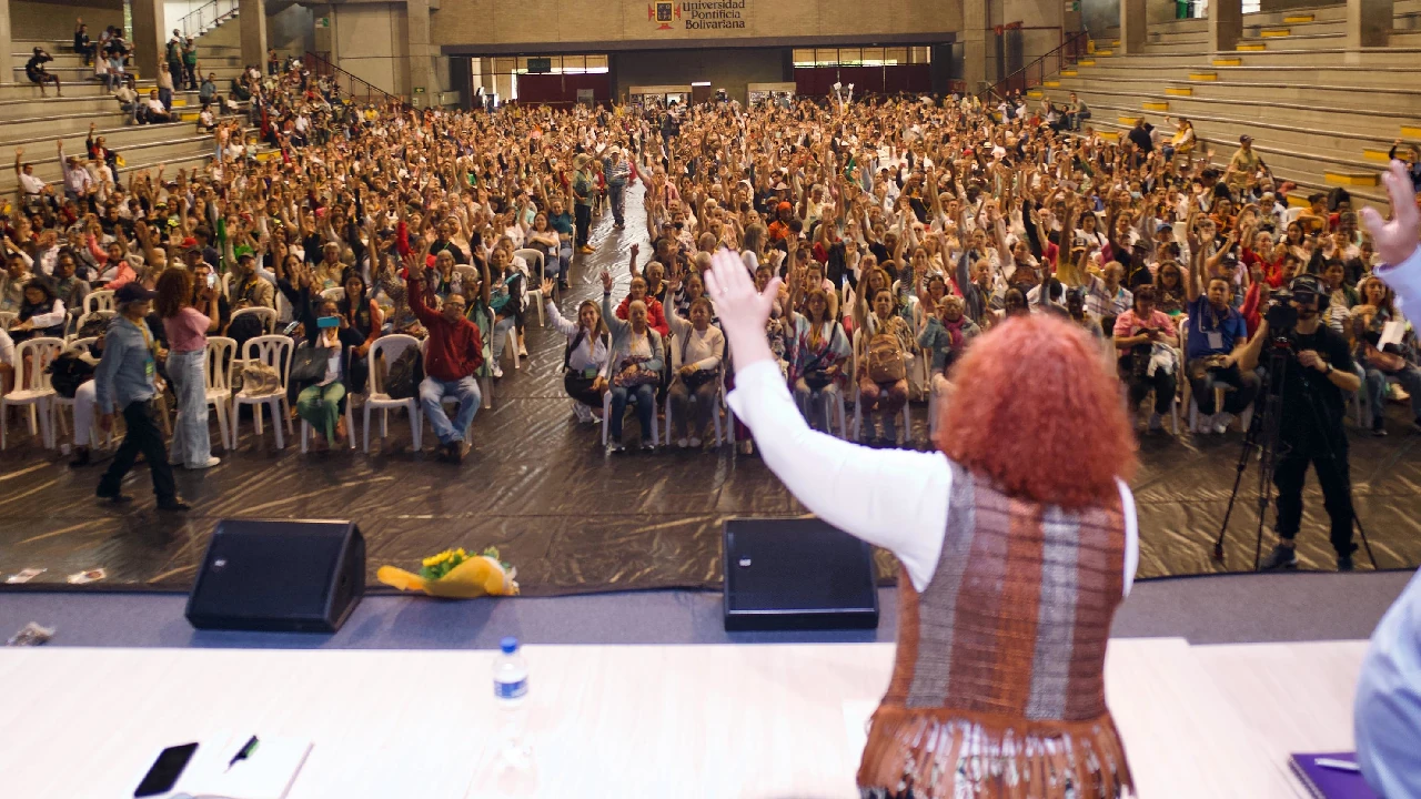 unidad-para-victimas-antioquia-entrega-cartas-indemnizacion2