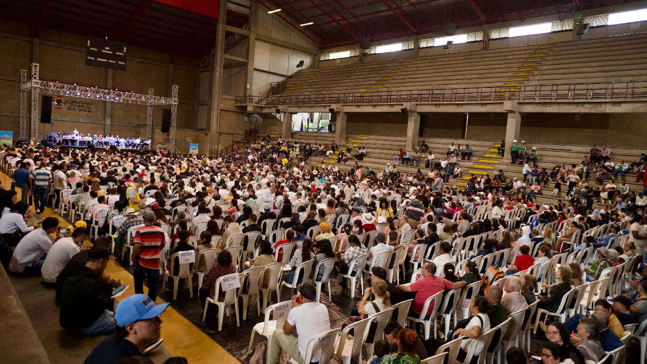 unidad-para-victimas-antioquia-entrega-cartas-indemnizacion