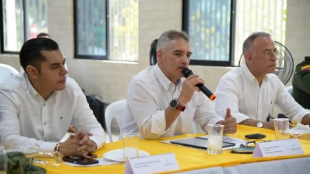 El Gobernador Andrés Julián destacó la reducción de homicidios en el Occidente antioqueño El Gobernador Andrés Julián destacó la reducción de homicidios en el Occidente antioqueño