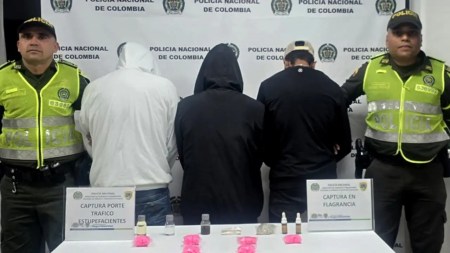 Tres capturados en Antioquia por, presuntamente, transportar drogas sintéticas en carretera