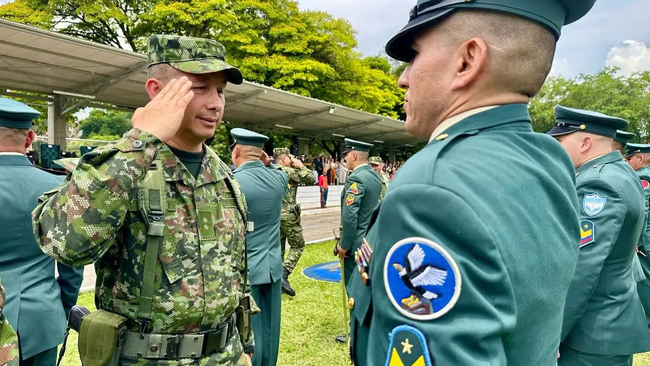 El Ejército Nacional celebra el ascenso de 96 suboficiales en Medellín