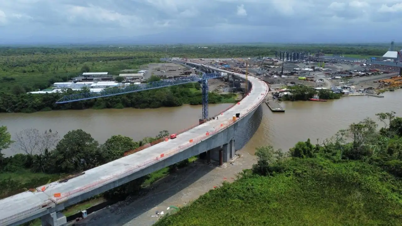 Obras de Puerto Antioquia avanzan en un 85% de avance