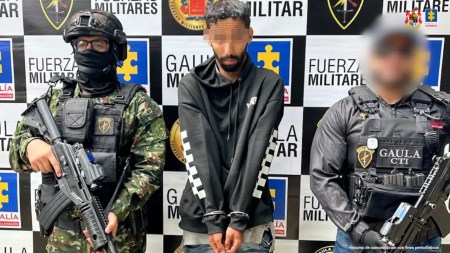Accidente de dos motos en Medellín terminó en extorsión Accidente de dos motos en Medellín terminó en extorsión