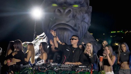 Música electrónica y arte: DJ Marco Acevedo presenta set en la Comuna 13 de Medellín